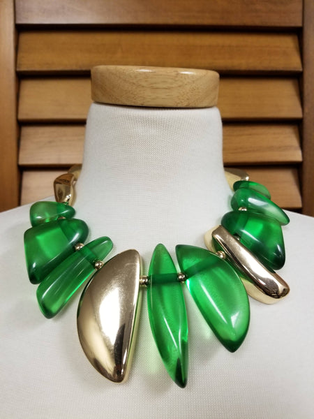 Green and Gold Abstract Necklace Set (6923315642419)