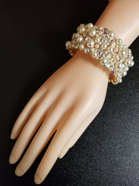 Pearl and Rhinestone Stretch Bracelet (7166872944691)