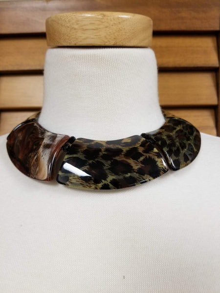 Animal Print Marbled Resin Curved Bib Necklace Set (7390483644467)