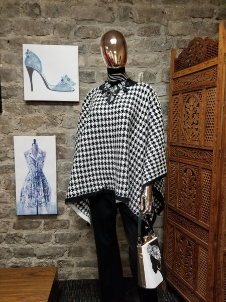 Houndstooth Knit Poncho (7480367415347)