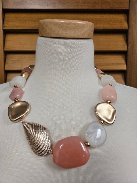 Shell Resin Pebble Beaded Necklace Set (7558068043827)