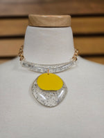 Chunky Abstract Acrylic Statement Necklace Set (7558041862195)