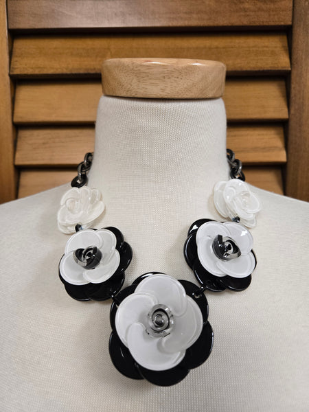 Bold Black and White Resin Link Statement Necklace Set (7660468731955)