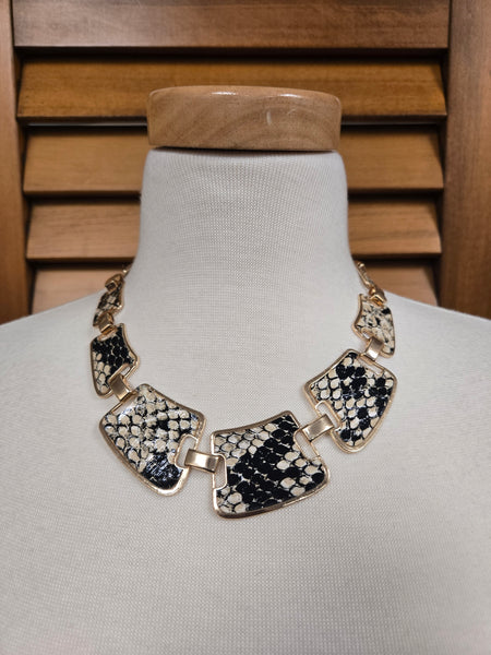 Serpentine Sovereign Link Necklace