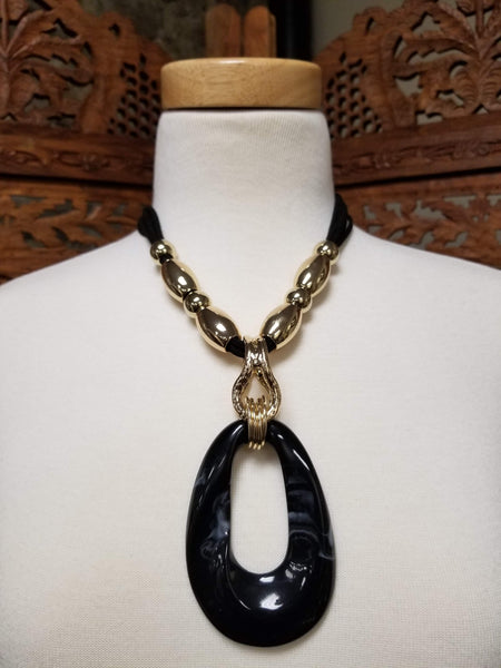 Black and Gold Large Pendant Necklace Set (6859093180467)