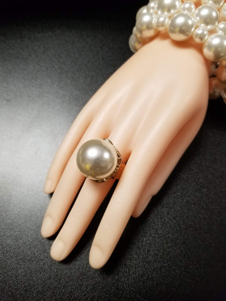 Gold and Cream Pearl Statement Stretch Ring (6897927815219)