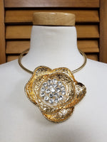 Hammered Gold Flower Pendant Necklace Set (6906860601395)